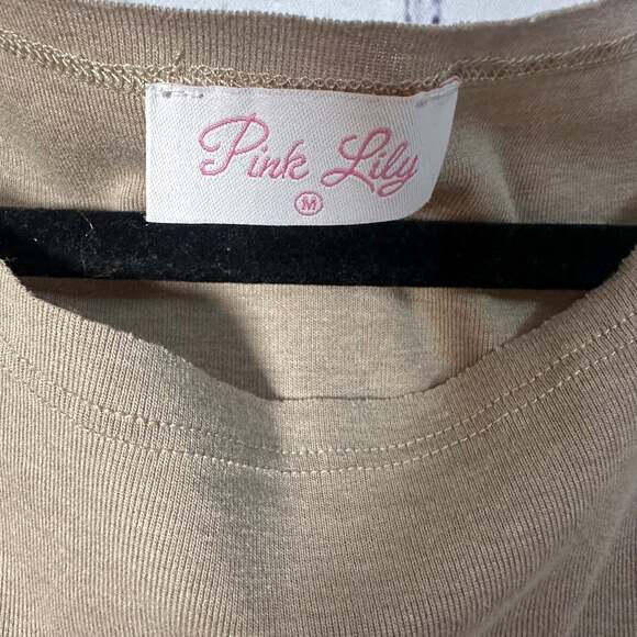 Pink Lily V-Neck Short Sleeve Top - Picture 3 of 4